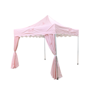 10×10 Tent with Scalloped Valances and Curtains