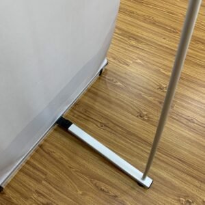 L Banner